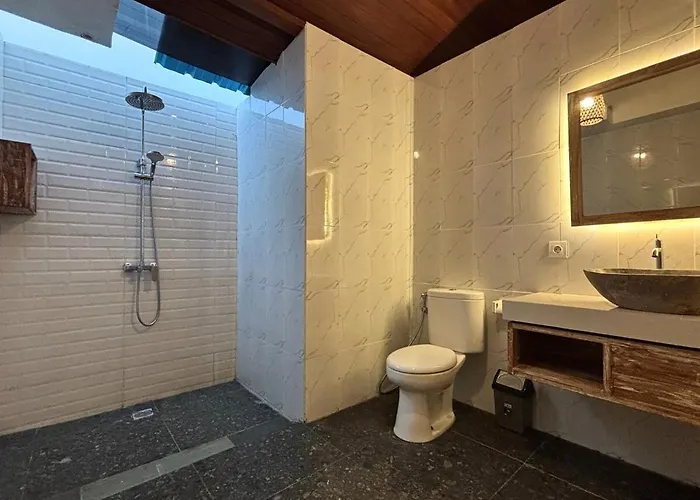 Hanoman - Serene 2br Rice Fields Hideaway Villa