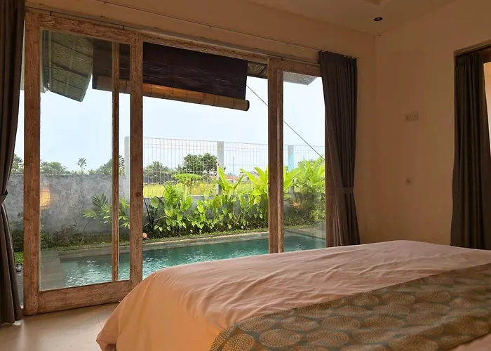 Hanoman - Serene 2br Rice Fields Hideaway Villa *