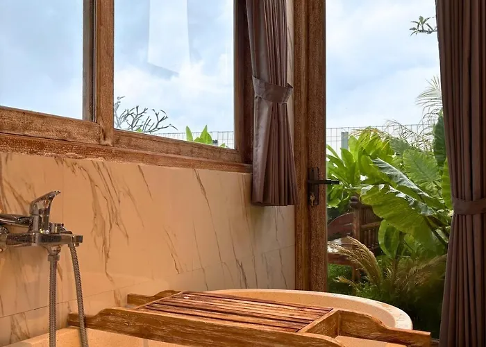 Villa Hanoman - Serene 2br Rice Fields Hideaway Ubud